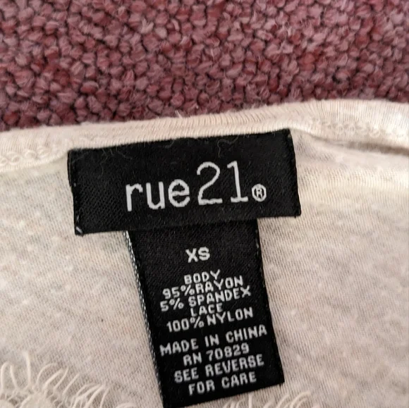 Rue 21 t shirt - Picture 2 of 4